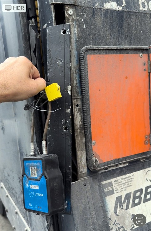 Qumla ört-basdır edilən qanunsuz ehtiyat hissələri ələ keçirildi - FOTOLAR